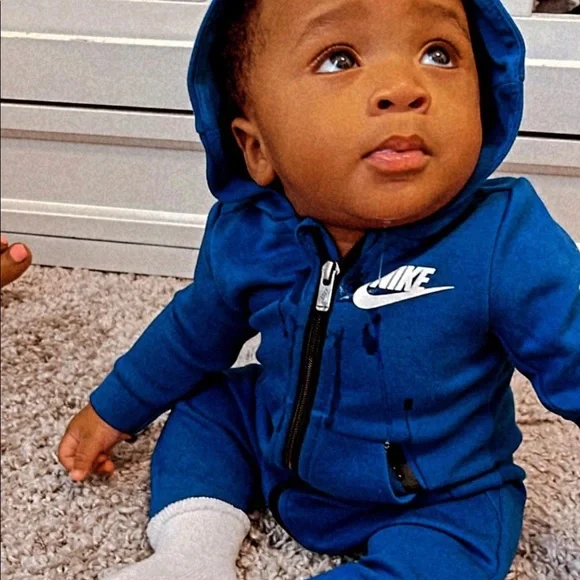 Baby Nike Tech - 6 months